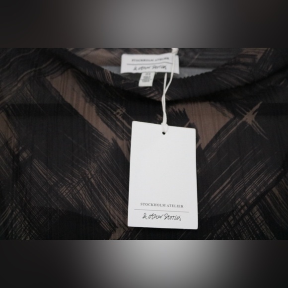 NWT- & Other Stories plisse mesh midi dress in brushed print- Size Medium - Picture 3 of 7